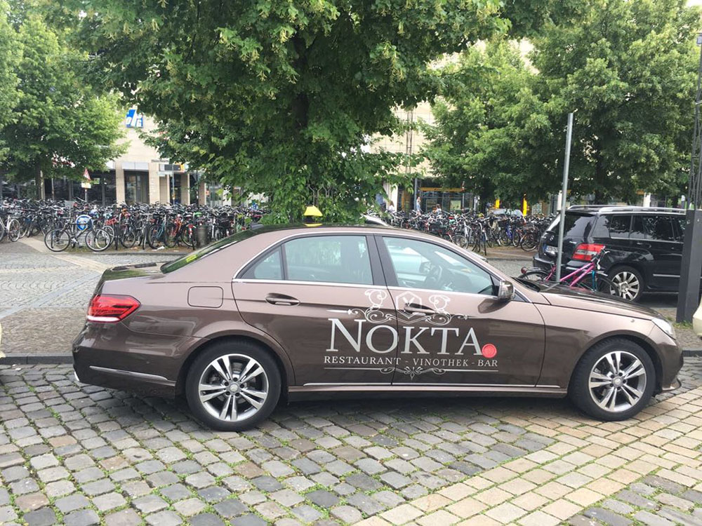Taxi Werbung in Osnabrück.